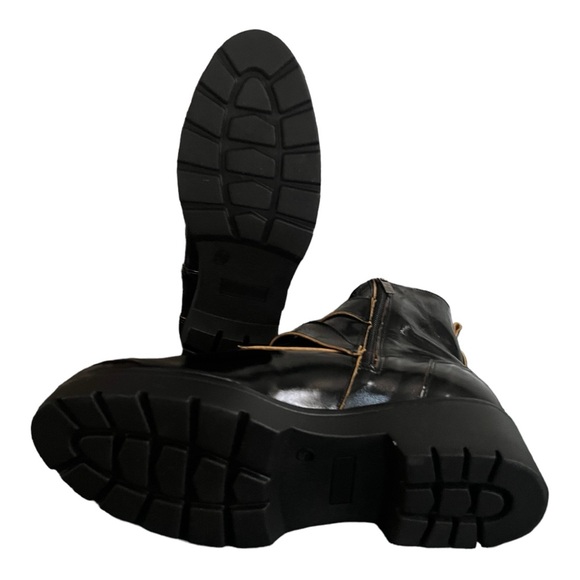 Black Patent Faux Leather Boots - Picture 3 of 8